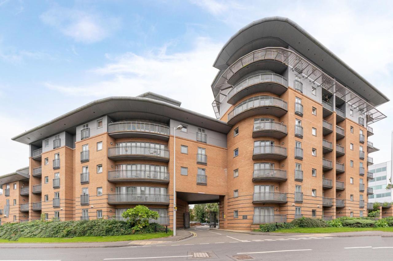 Riley House Spacious City Apartment Coventry Esterno foto