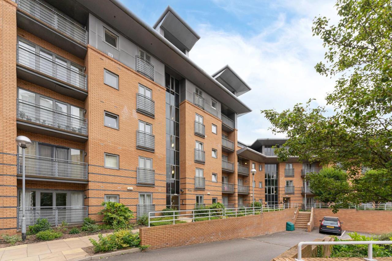 Riley House Spacious City Apartment Coventry Esterno foto